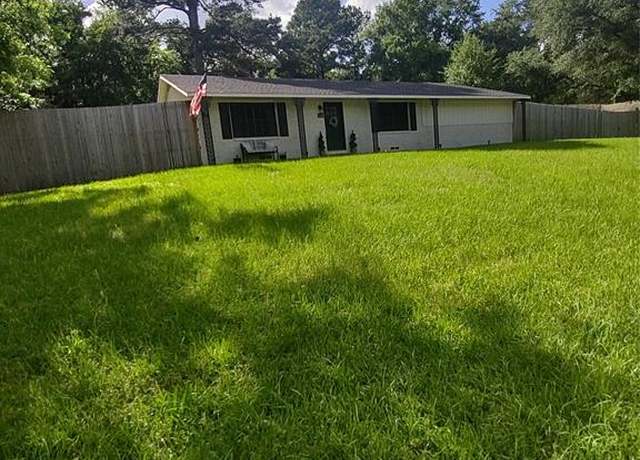 Property at 505 N Tyler St, Big Sandy, TX 75755, 3 beds, 2 baths