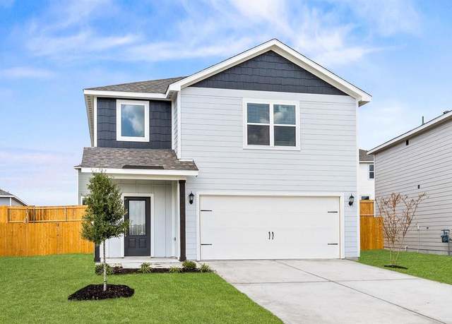 Property at 8424 Silverbow Dr, Ponder, TX 76259, 3 beds, 2.5 baths