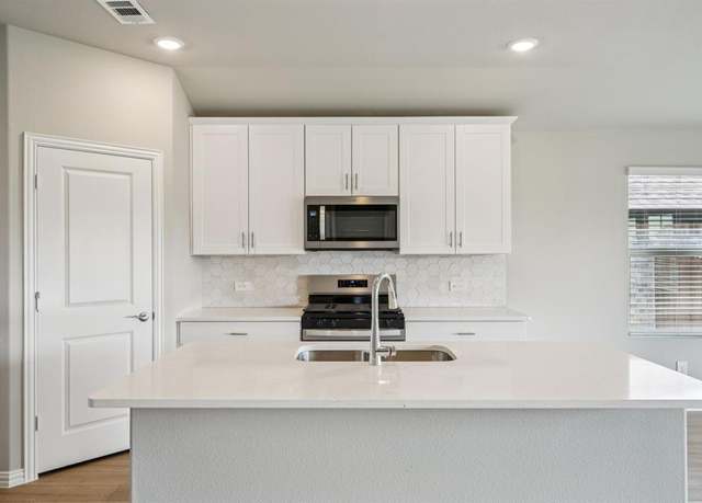 Property at 604 Tidal Dr, Princeton, TX 75071, 4 beds, 3 baths