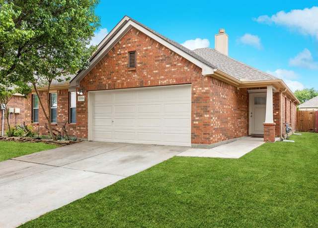 Property at 11709 Netleaf Ln, Fort Worth, TX 76244, 4 beds, 2 baths