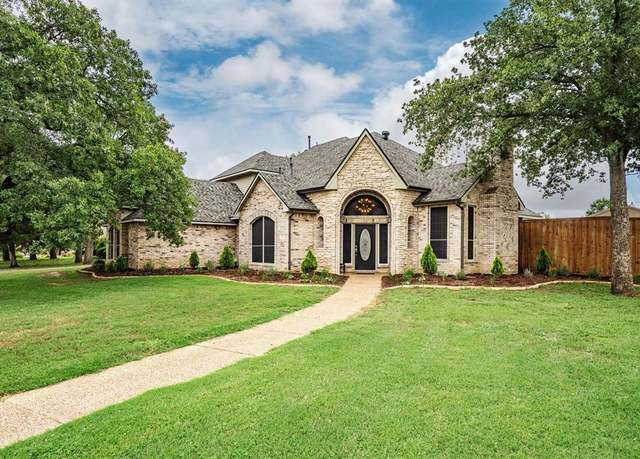 Property at 416 Bronco Cir, Shady Shores, TX 76208, 4 beds, 3 baths