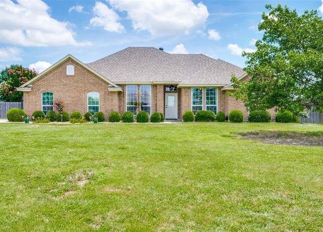 Property at 10116 Kildee Trl, Sanger, TX 76266, 4 beds, 2 baths