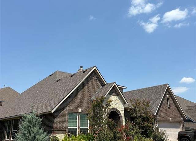 Property at 640 Three Tee Ct, Grand Prairie, TX 75052, 3 beds, 2 baths