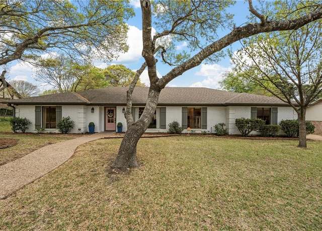 Property at 10019 Shadowcrest St, Woodway, TX 76712, 4 beds, 3 baths
