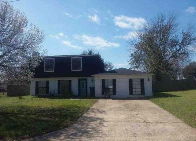 Property at 312 Alexander Rd, Mount Pleasant, TX 75455, 5 beds, 3.5 baths