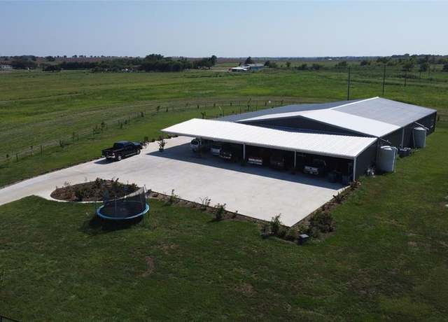 Property at 11246 County Road 418, Grandview, TX 76050, 5 beds, 5.5 baths
