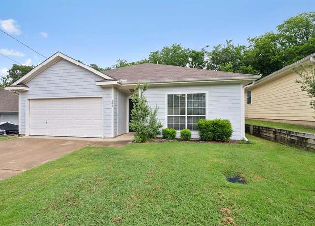 Property at 402 Stockard St, Lake Dallas, TX 75065, 3 beds, 2 baths