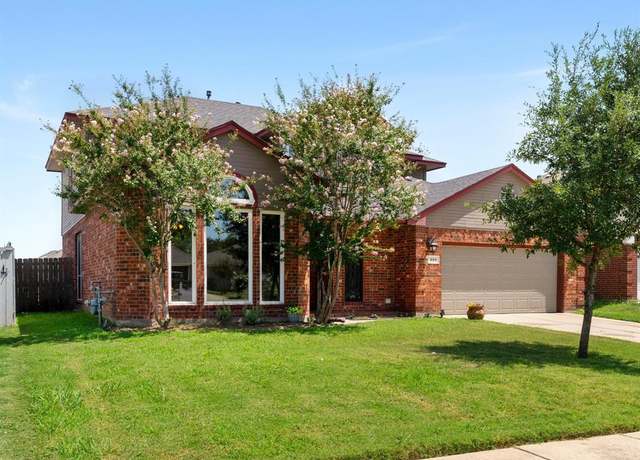 Property at 905 Saybrook Ct, Saginaw, TX 76131, 4 beds, 2.5 baths