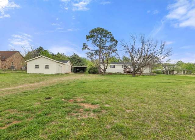 Property at 4999 Rendon Rd, Fort Worth, TX 76140, 3 beds, 2 baths