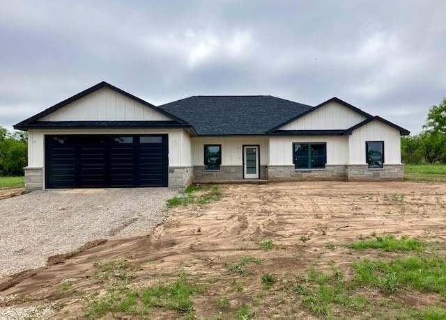 Property at 122 Vick, Brownwood, TX 76801, 3 beds, 2.5 baths