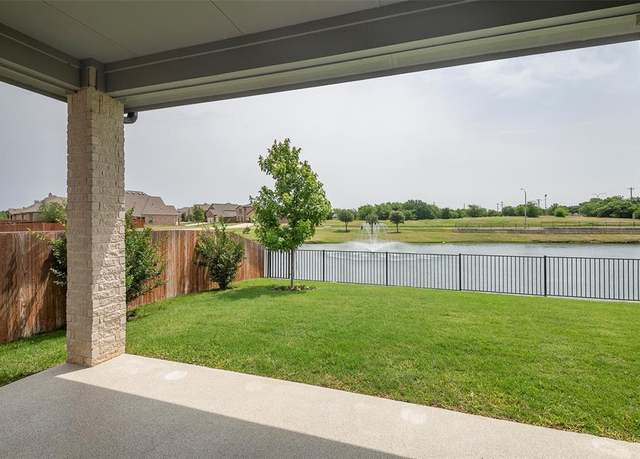 Property at 14312 Home Trl, Fort Worth, TX 76262, 3 beds, 2 baths
