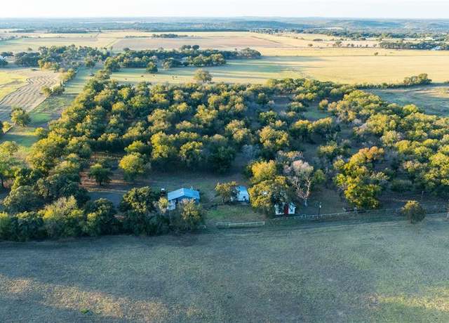 Property at 324 Pecan Ln, Newcastle, TX 76372, 4 beds, 1.5 baths