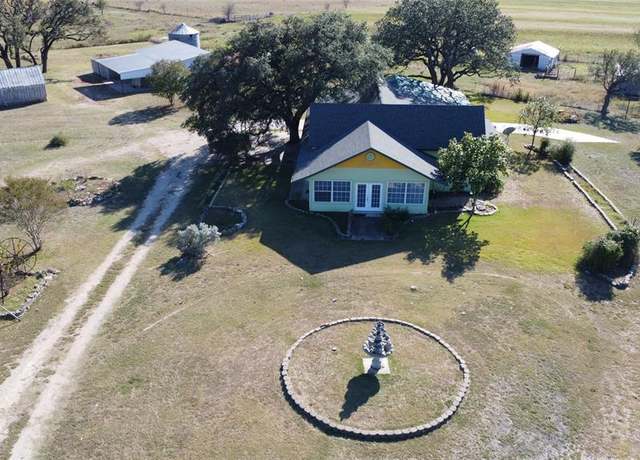 Property at 589 County Road 4150, Clifton, TX 76634, 3 beds, 2.5 baths