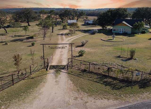 Property at 589 County Road 4150, Clifton, TX 76634, 3 beds, 2.5 baths
