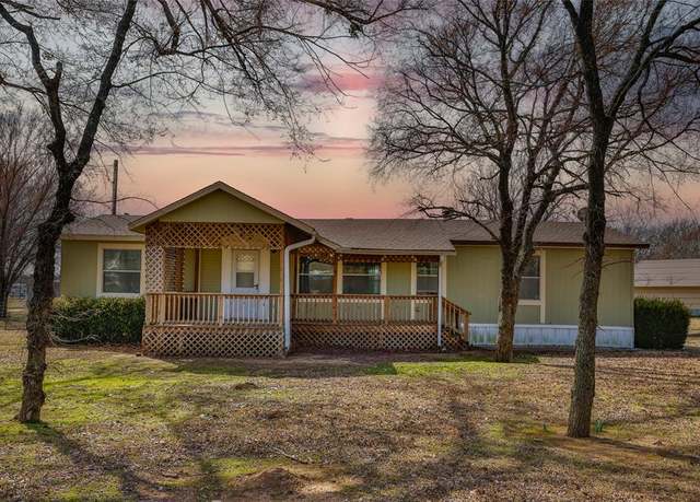 Property at 1030 Thrasher Rd, Callisburg, TX 76240, 3 beds, 2 baths