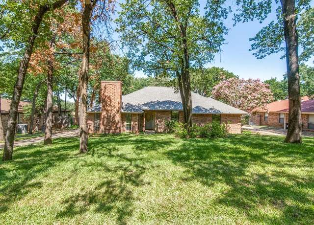 Property at 2840 Cresthaven Dr, Grapevine, TX 76051, 3 beds, 2 baths