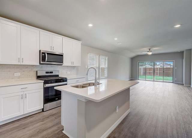 Property at 2208 Dunbar Dr, Sherman, TX 75092, 3 beds, 2 baths