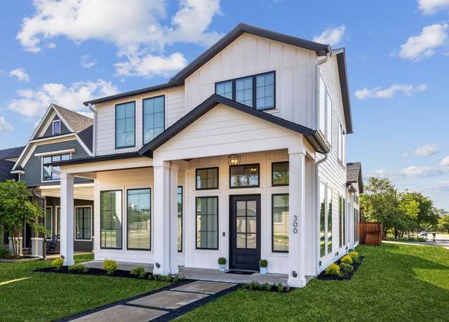 Property at 300 N Pine St, Roanoke, TX 76262, 4 beds, 3.5 baths