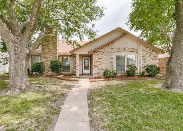 Property at 9306 Grant Dr, Rowlett, TX 75088, 4 beds, 2 baths