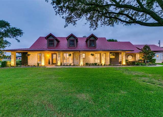 Property at 13914 Overlook Ln, Forney, TX 75126, 3 beds, 3 baths