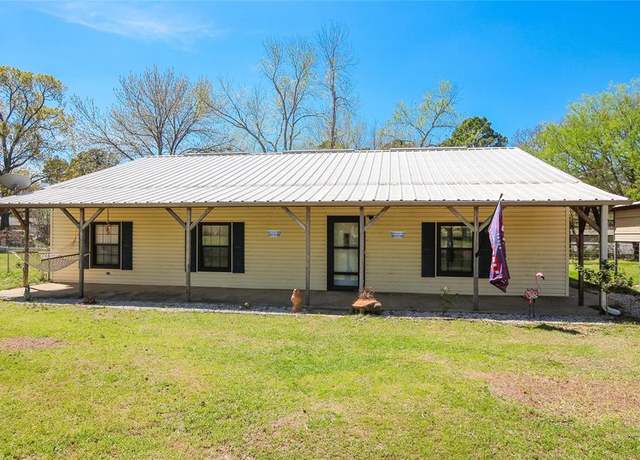Property at 9991 County Road 3201, Chandler, TX 75758, 3 beds, 2 baths