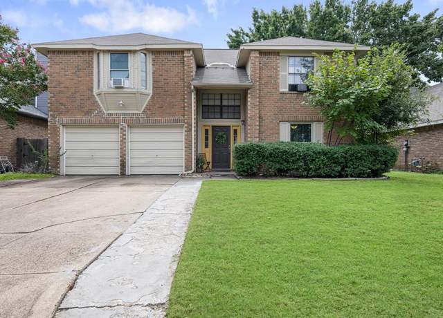 Property at 2877 Fenwick St, Grand Prairie, TX 75052, 4 beds, 2.5 baths