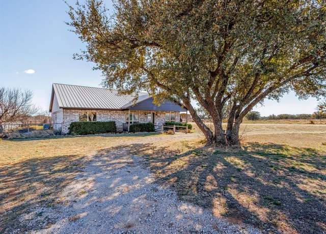 Property at 2225 S FM 586, Bangs, TX 76823, 4 beds, 2.5 baths