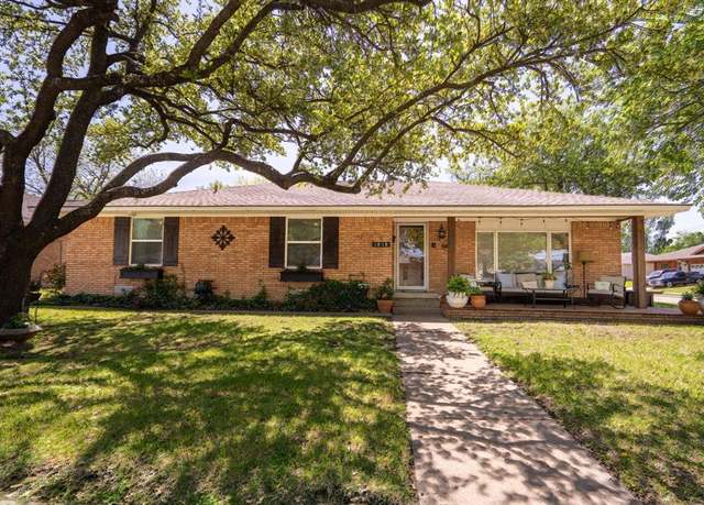 Property at 1818 Bardfield Dr, Garland, TX 75041, 3 beds, 2.5 baths