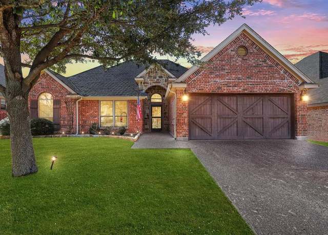 Property at 113 Firestone Dr, Willow Park, TX 76008, 3 beds, 2 baths