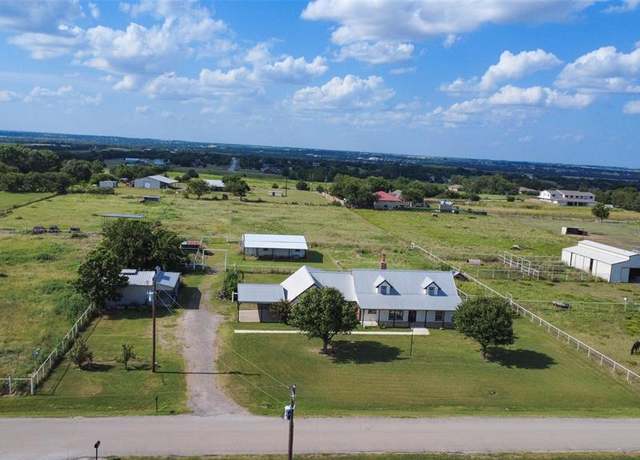 Property at 6568 Michael Rd, Sanger, TX 76266, 4 beds, 2 baths