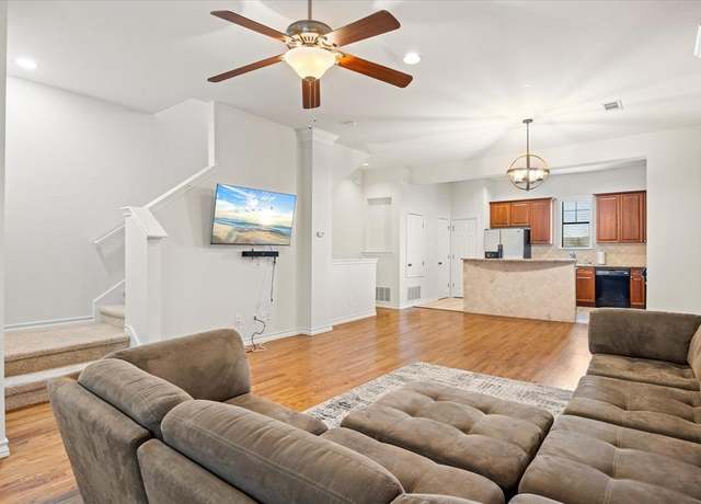 Property at 6059 Portrush Dr, Fort Worth, TX 76116, 2 beds, 2.5 baths
