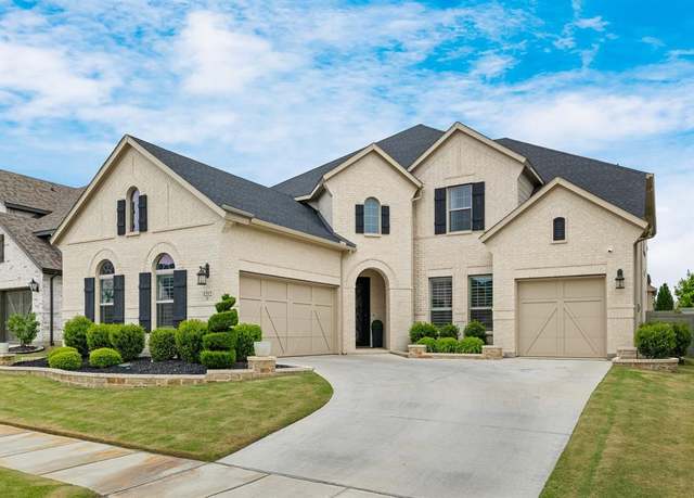 Property at 1212 13th St, Argyle, TX 76226, 4 beds, 3.5 baths