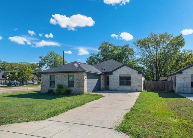 Property at 4800 Rimwood Dr, Balch Springs, TX 75180, 4 beds, 2 baths