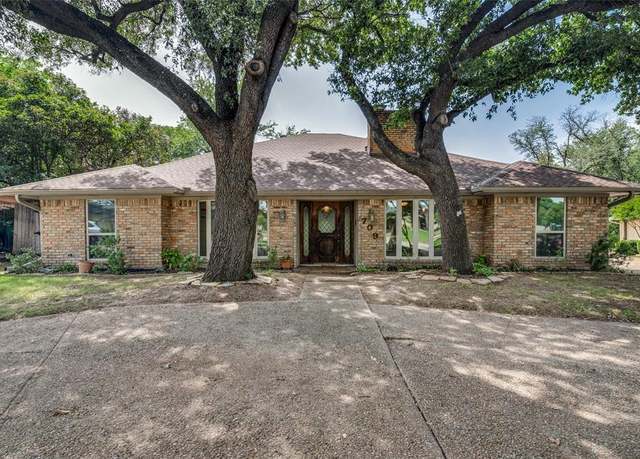 Property at 709 Pebblecreek Dr, Garland, TX 75040, 4 beds, 2.5 baths