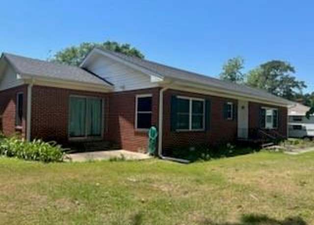 Property at 207 W Coke Rd, Winnsboro, TX 75494, 3 beds, 2 baths