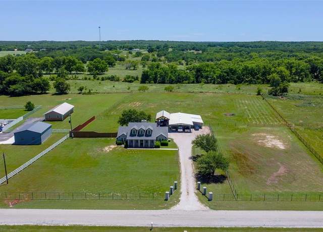 Property at 279 County Road 3470, Paradise, TX 76073, 3 beds, 3.5 baths