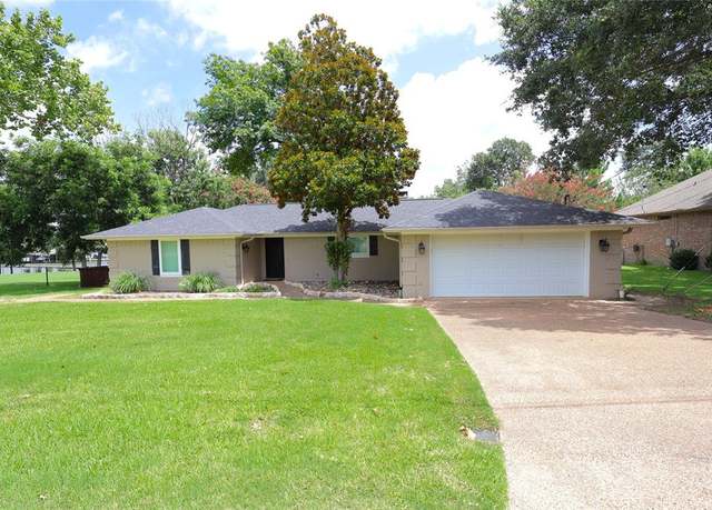 Property at 118 Guadalupe Dr, Gun Barrel City, TX 75156, 2 beds, 2 baths