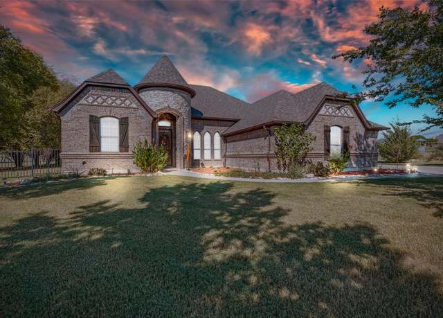 Property at 13861 James Ranch Ct, Justin, TX 76247, 4 beds, 3 baths