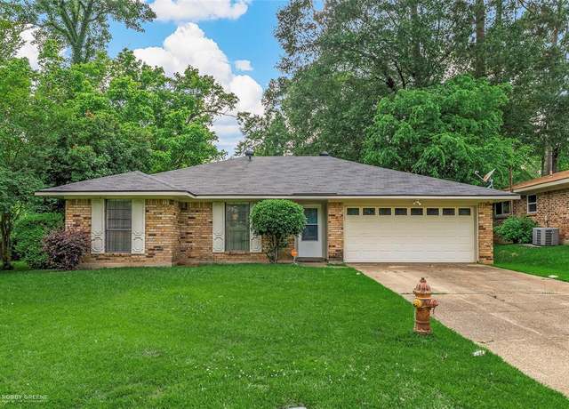 Property at 402 Avenida Dr, Haughton, LA 71037, 4 beds, 2 baths