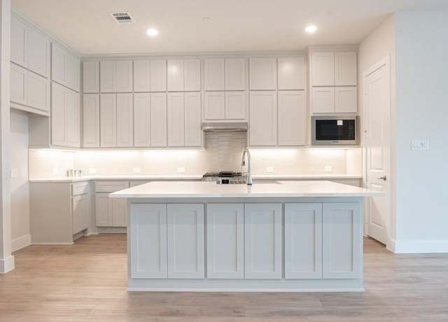 Property at 1824 Wittington, Farmers Branch, TX 75234, 4 beds, 3.5 baths