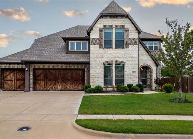 Property at 3221 Fox Ridge Trl, Mesquite, TX 75181, 6 beds, 3.5 baths