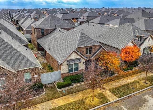 Property at 717 10th St, Argyle, TX 76226, 4 beds, 3 baths