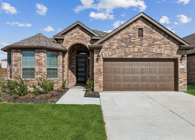 Property at 10353 Tapioca St, Fort Worth, TX 76036, 3 beds, 2 baths