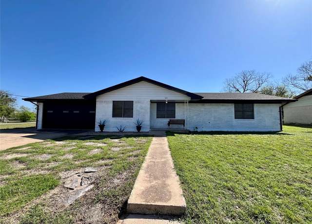 Property at 925 N Kirk St, Hico, TX 76457, 3 beds, 2 baths