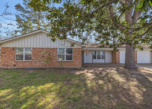 Property at 716 Cherry Ln, Springtown, TX 76082, 3 beds, 2 baths