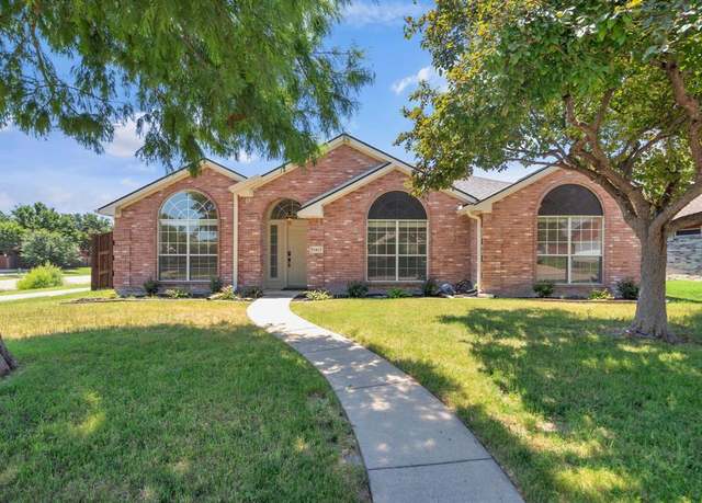 Property at 11417 Harbor Rd, Frisco, TX 75035, 4 beds, 2 baths