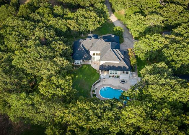 Property at 258 W Ridge St, Decatur, TX 76234, 4 beds, 4.5 baths