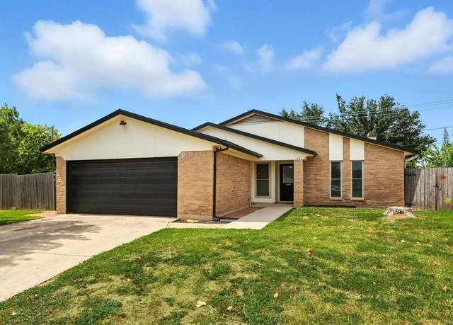 Property at 7413 Rhonda Ct, Watauga, TX 76148, 3 beds, 2 baths