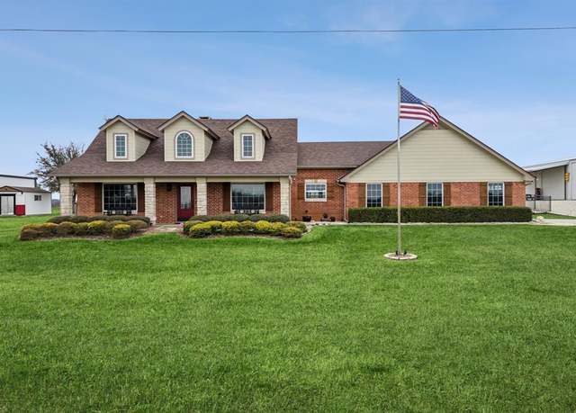 Property at 958 Heritage Creek Dr, Rhome, TX 76078, 4 beds, 2.5 baths