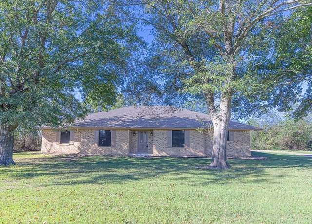 Property at 349 County Road 3528, Saltillo, TX 75478, 3 beds, 2 baths